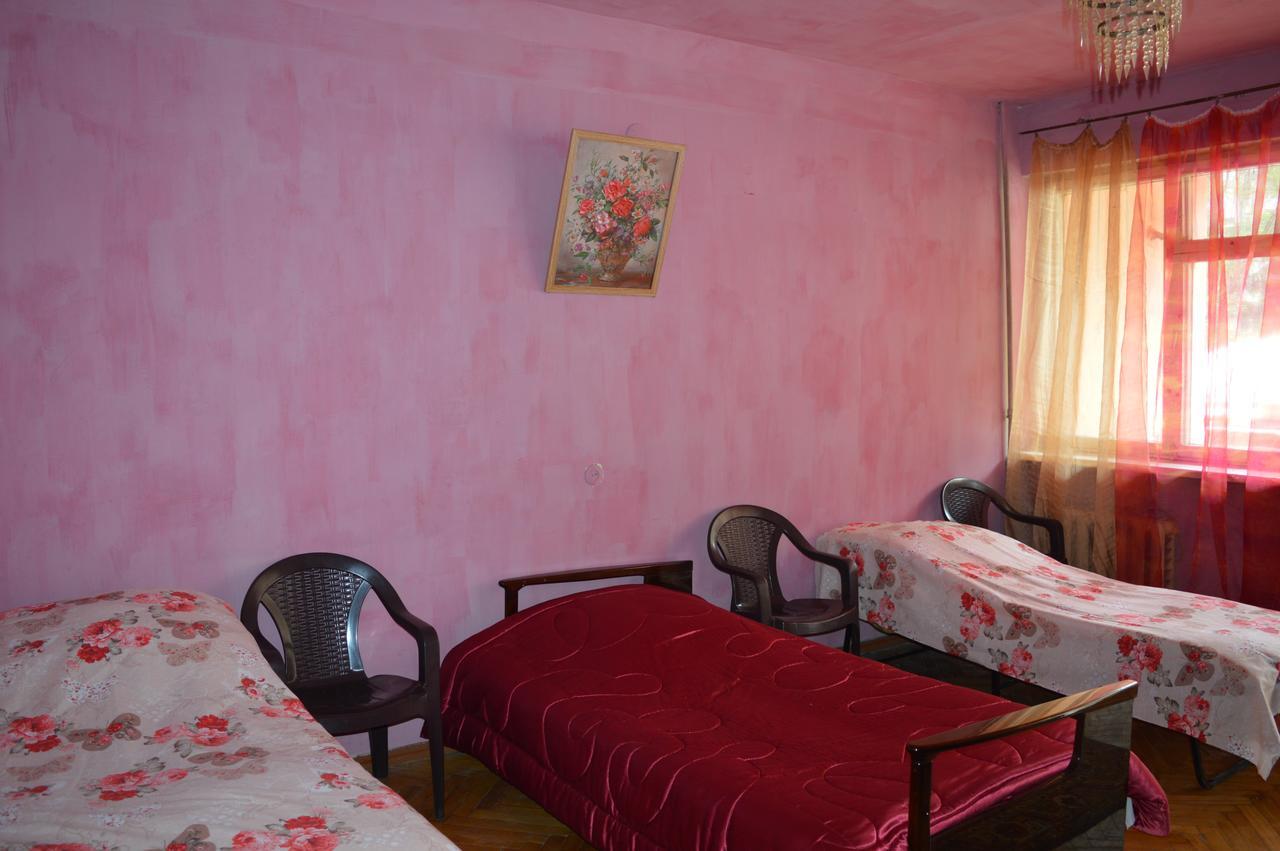 Parisis B&B In Alaverdi Eksteriør billede
